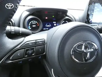 Photo 12 Toyota Yaris 120 VVT-i Design