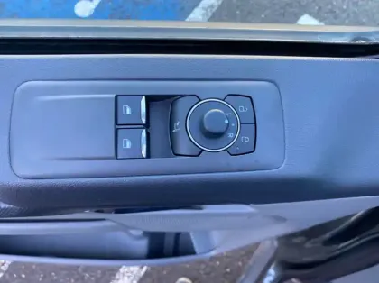 Photo 22 Ford Transit Custom Fg 320 L2H1 2.5 Duratec 232ch Hybride recheargeable Multicab Limited CVT