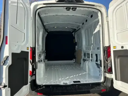 Photo 10 Ford Transit Fourgon Fg T310 L3H2 2.0 EcoBlue 105ch Ambiente