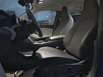 Photo 9 Ford Explorer 286ch Extended Range 77kWh RWD