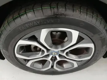 Photo 16 Renault Captur E-Tech Plug-in 160 Intens