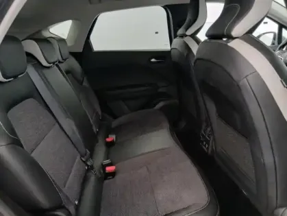 Photo 14 Renault Captur E-Tech Plug-in 160 Intens