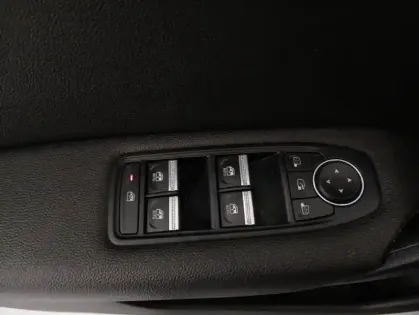 Photo 19 Renault Captur E-Tech Plug-in 160 Intens