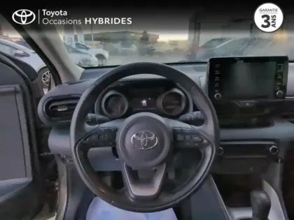 Photo 8 Toyota Yaris  116h Design 5p Pack Confort