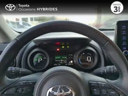 Photo 13 Toyota Yaris  116h Design 5p Pack Confort