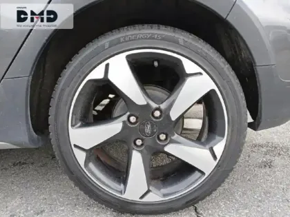 Photo 12 Ford Fiesta  1.0 EcoBoost 100ch Stop&Start Trend BVA 5p