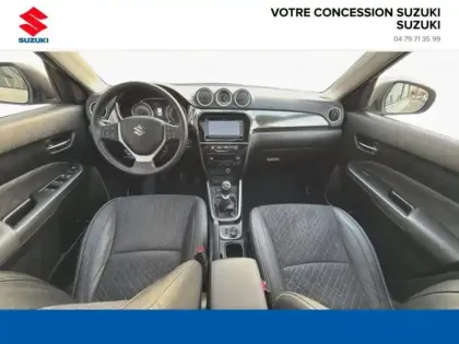 Photo 11 Suzuki Vitara  1.4 Boosterjet Hybrid 129ch Style Allgrip
