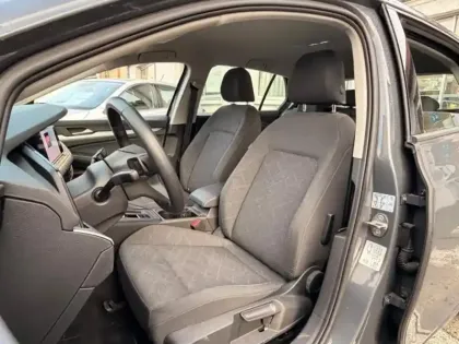 Photo 12 Volkswagen Golf  1.0 eTSI OPF 110ch Life Plus DSG7