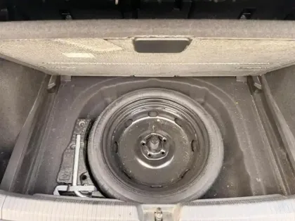 Photo 8 Volkswagen Golf  1.0 eTSI OPF 110ch Life Plus DSG7