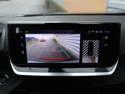 Photo 12 Peugeot 2008  1.2 Hybrid 136ch GT e-DCS6