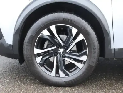 Photo 10 Peugeot 2008  1.2 PureTech 130ch S&S GT Line EAT8 7cv