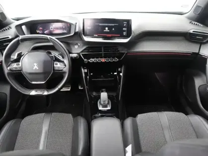 Photo 7 Peugeot 2008  1.2 PureTech 130ch S&S GT Line EAT8 7cv