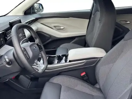 Photo 6 Ford Explorer  340ch Extended Range 79kWh Select AWD 8cv