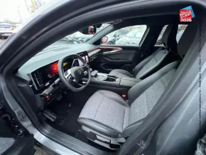 Photo 14 Renault Espace  1.2 E-Tech full hybrid 200ch Techno 7 places - 24