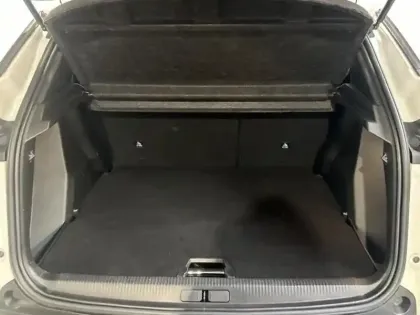 Photo 5 Peugeot 2008  e- 136ch Style