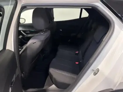 Photo 9 Peugeot 2008  e- 136ch Style