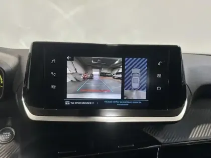 Photo 11 Peugeot 2008  e- 136ch Style