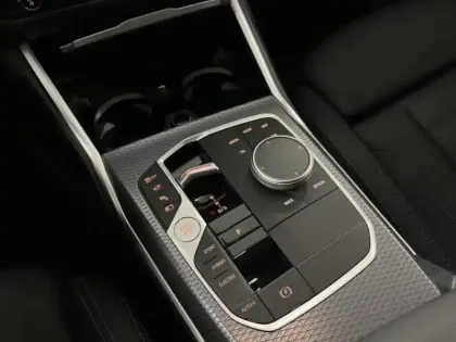 Photo 10 BMW Serie 3 Série 3 Touring 330eA xDrive 292ch M Sport