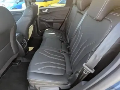 Photo 10 Ford Kuga  2.5 Duratec 190ch FHEV E85 Vignale BVA