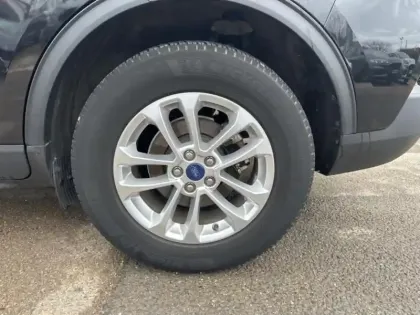 Photo 8 Ford Kuga  2.5 Duratec 190ch FHEV E85 Titanium BVA