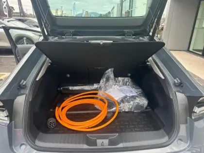 Photo 12 Toyota Prius  Rechargeable 2.0 Hybride Rechargeable 223ch Design (sans toit panoramique) MY25