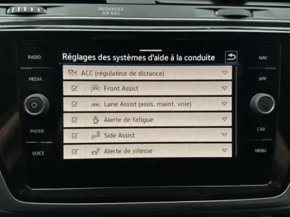 Photo 14 Volkswagen Touran  2.0 TDI 122ch Life Plus 7 places