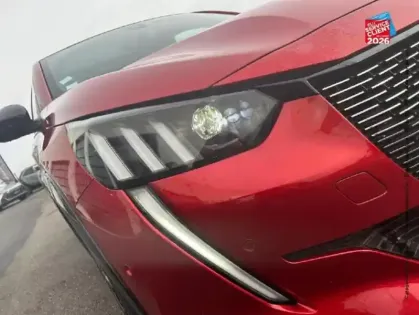 Photo 12 Peugeot 208  1.2 PureTech 100ch S&S GT Line