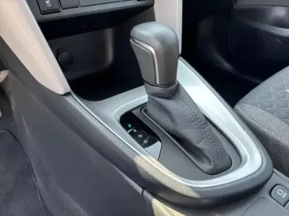 Photo 9 Toyota Yaris  Cross 116h Dynamic Business + Programme Beyond Zero Academy MY22