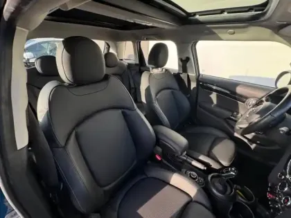 Photo 6 Mini Mini  5 Portes Cooper 136ch Edition Premium Plus BVA7