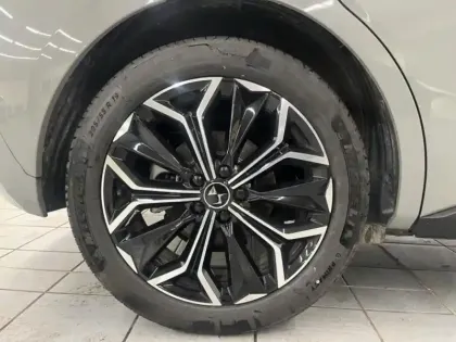 Photo 8 DS DS 4  E-TENSE 225ch Rivoli