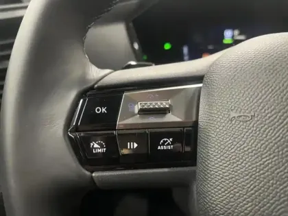 Photo 13 DS DS 4  E-TENSE 225ch Rivoli