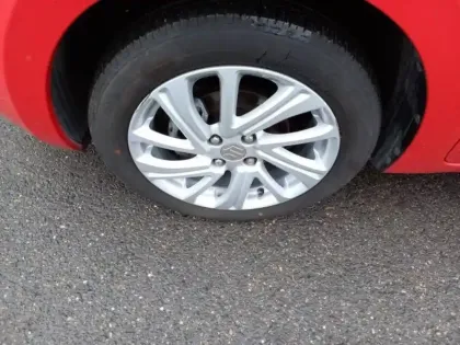 Photo 8 Suzuki Swift  1.2 Dualjet Hybrid 83ch Privilège