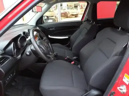 Photo 9 Suzuki Swift  1.2 Dualjet Hybrid 83ch Privilège