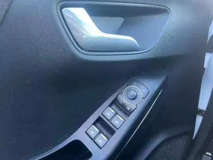 Photo 10 Ford Puma  1.0 Flexifuel 125ch S&S mHEV Titanium