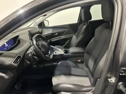 Photo 8 Peugeot 3008  Plug-in Hybrid 225ch Allure Pack e-EAT8