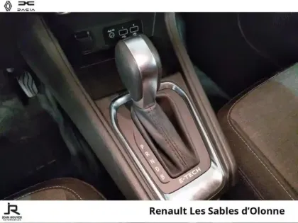 Photo 5 Renault Captur  1.6 E-Tech hybride 145ch Evolution