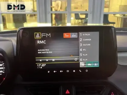 Photo 5 Suzuki Swift  1.2 Hybrid 83ch Privilège