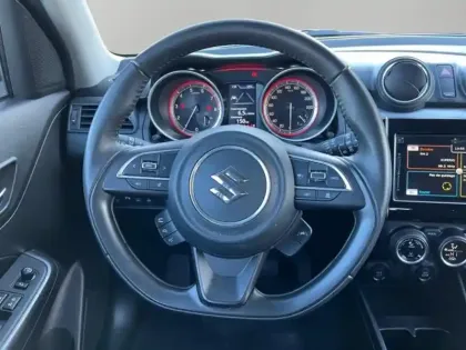 Photo 11 Suzuki Swift  1.2 Dualjet Hybrid 83ch Pack