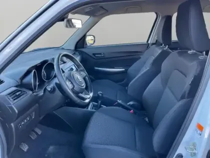 Photo 8 Suzuki Swift  1.2 Dualjet Hybrid 83ch Pack