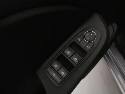 Photo 12 Renault Clio  1.0 Eco-G 100ch Evolution - 24