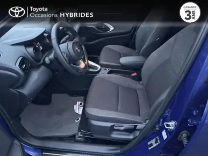 Photo 10 Toyota Yaris  Cross 116h Design Pack Cargo