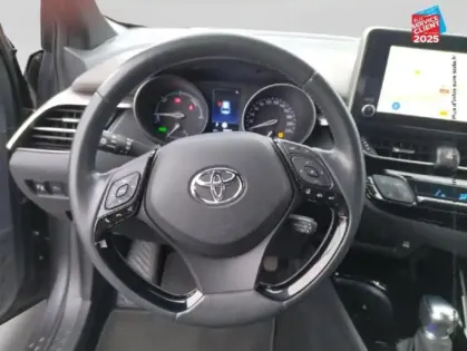 Photo 11 Toyota C-HR  184h Distinctive 2WD E-CVT MY22