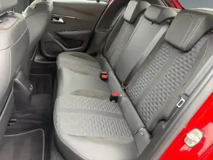 Photo 12 Peugeot 208  e- 136ch Roadtrip