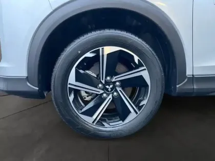 Photo 13 Mitsubishi Eclipse Cross  2.4 MIVEC PHEV 188ch Business 4WD 2023