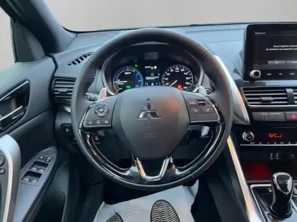 Photo 11 Mitsubishi Eclipse Cross  2.4 MIVEC PHEV 188ch Business 4WD 2023