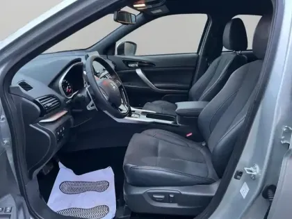 Photo 8 Mitsubishi Eclipse Cross  2.4 MIVEC PHEV 188ch Business 4WD 2023