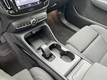 Photo 14 Volvo Ex40  Single Extended Range 252ch Plus