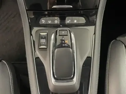 Photo 11 Opel Grandland  1.6 Turbo 225ch Hybride Ultimate