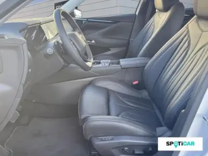 Photo 12 DS DS 4  E-TENSE 225ch Cross Trocadero