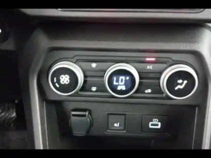 Photo 10 Dacia Jogger  1.6 hybrid 140ch Extreme 7 places -24